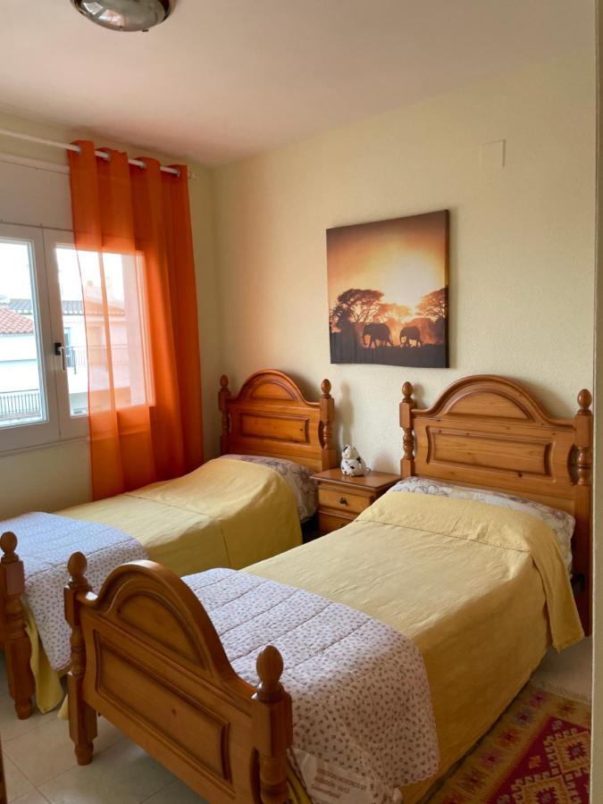 Apartamento Tranquilo En Roses Centro Cerca De La Playa Costa Brava Kültér fotó
